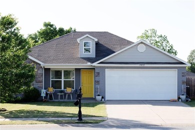 Beaver Lake Home For Sale in Garfield Arkansas