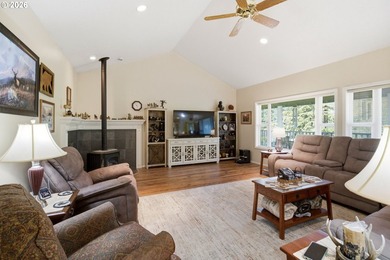 OPEN SUNDAY JULY 26th FROM 12pm - 2pm.Country living meets - photo 14