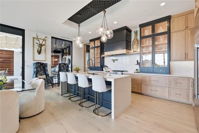 Luxury condo FULLY FURNISHED offering resort-style living in - photo 15