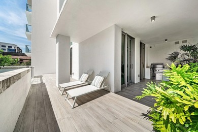 The Royal Palm Villa is an exceptionally rare offering at Royal - photo 15