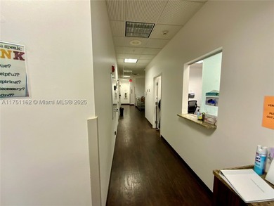 !!!VALUE-ADD MEDICAL OFFICE OPPORTUNITY | FLEXIBLE OCCUPANCY | - photo 16