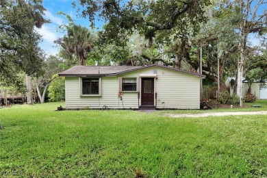Caloosahatchee River - Hendry County Home For Sale in Alva Florida