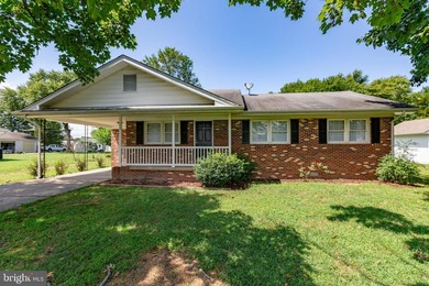 Perfect for Retirees or First-Time Buyers - Water views just - photo 1