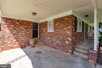 Perfect for Retirees or First-Time Buyers - Water views just - photo 3