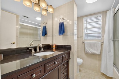 This seller is packed and ready to head up North. Step into this - photo 24
