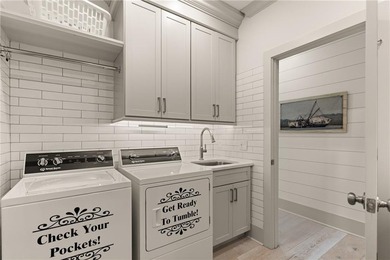 Stunning New Construction Beach Cottage Just Steps from the - photo 28
