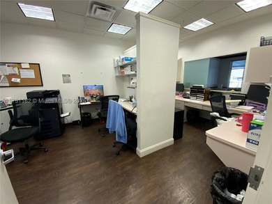 !!!VALUE-ADD MEDICAL OFFICE OPPORTUNITY | FLEXIBLE OCCUPANCY | - photo 32