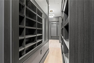 Luxury condo FULLY FURNISHED offering resort-style living in - photo 34
