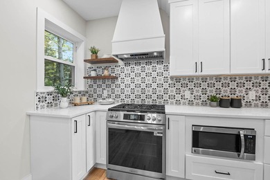 Enjoy the best of everything with wide open Sebago Lake views - photo 35