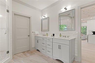 Stunning New Construction Beach Cottage Just Steps from the - photo 36