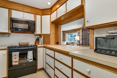 Have you been dreaming of lakefront living? Welcome to 74 - photo 38