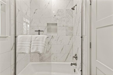 Stunning New Construction Beach Cottage Just Steps from the - photo 43