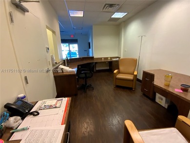 !!!VALUE-ADD MEDICAL OFFICE OPPORTUNITY | FLEXIBLE OCCUPANCY | - photo 43