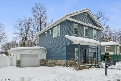 Rainbow Valley Lake Home For Sale in Wanaque Boro New Jersey