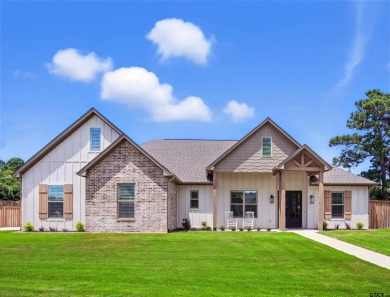 Lake Palestine Home For Sale in Bullard Texas