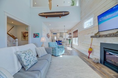 Phenomenally maintained 1.5 story Beach Cottage. 3 bedrooms, 2 - photo 11