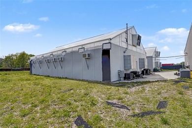 Exceptional opportunity to acquire a fully equipped - photo 8