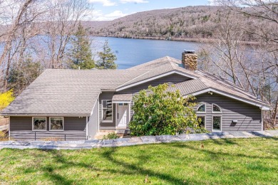 Lake Waramaug Home Sale Pending in Washington Connecticut
