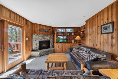 LAKEFRONT CHALET WITH A PRIVATE DOCK LOCATED IN A STR FRIENDLY - photo 14