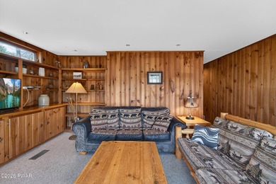 LAKEFRONT CHALET WITH A PRIVATE DOCK LOCATED IN A STR FRIENDLY - photo 15