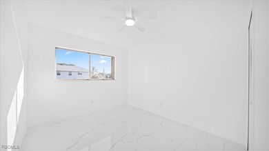 LIKE New Construction but cheaper, Modern Pool And Gulf Accesses - photo 17