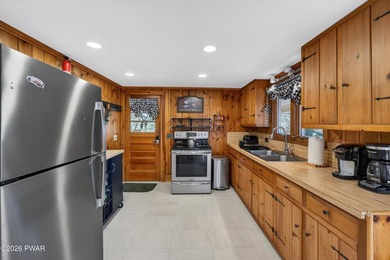 LAKEFRONT CHALET WITH A PRIVATE DOCK LOCATED IN A STR FRIENDLY - photo 22