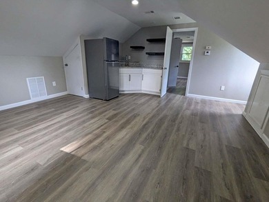 NOTE: Additional 1BR/1BA and kitchenette in above garage guest - photo 24