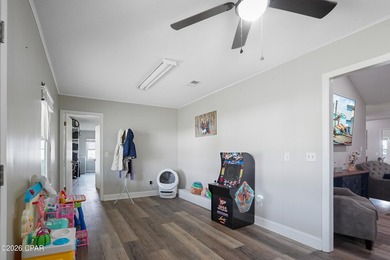 Welcome to this spacious 3-bedroom, 3-bath property offering - photo 31