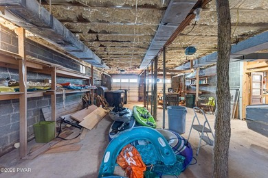 LAKEFRONT CHALET WITH A PRIVATE DOCK LOCATED IN A STR FRIENDLY - photo 40
