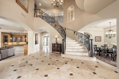 Set against a breathtaking backdrop of mountain and desert views - photo 4