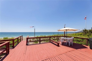 MISQUAMICUT BEACH cottage set on 0.42 acres, currently - photo 3