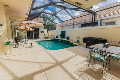 Experience the perfect blend of privacy and style in this - photo 2