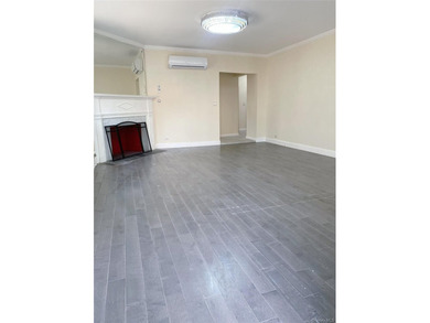 Rare 4Family Property in Flushing Prime Location with Oversized - photo 5