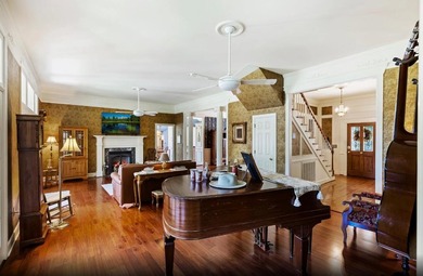 LOWEST PRICE IN THE BEST NEIGHBORHOOD ...... DON'T LET - photo 16