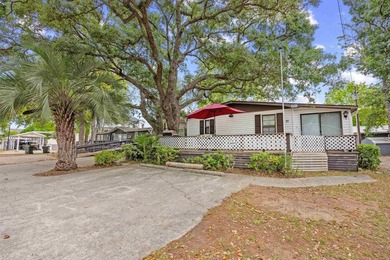 NEW LISTING ALERT. Very spacious 3 bedroom and 2 bath property - photo 2