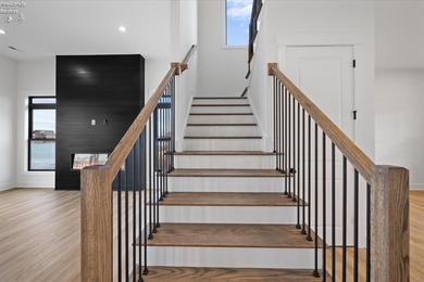 Seller's MOTIVATED, bring your offers! Welcome to this stunning - photo 22