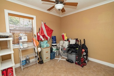 Spacious 3 bedroom 2 bath home in desirable Croissant Park - photo 22