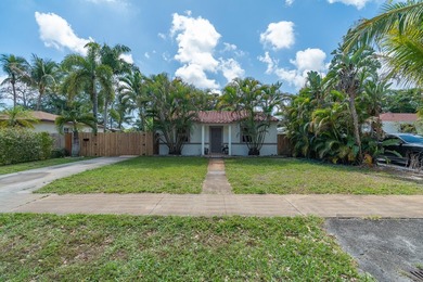 Spacious 3 bedroom 2 bath home in desirable Croissant Park - photo 23