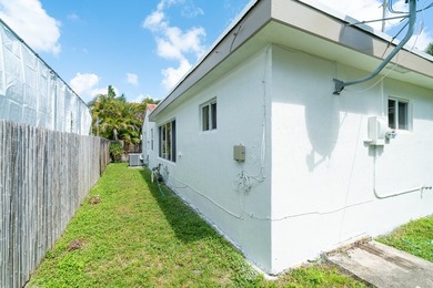 Spacious 3 bedroom 2 bath home in desirable Croissant Park - photo 29