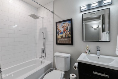 BACK ON MARKET! This immaculate 3 bedroom/2 bath home in - photo 31