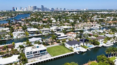 Premier deepwater estate lot sited with 100 +/- feet of - photo 8