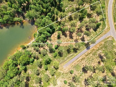 Waterfront homesite located in the gated Lakeside Reserve - photo 2