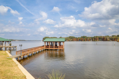 PANORAMIC LAKE VIEWS LOCATED IN COOTS COVE PRICED BELOW APPRAISAL - photo 5