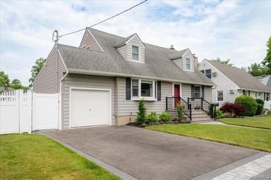 Welcome Home to this ABSOLUTELY SPECTACULAR home nestled in the - photo 2