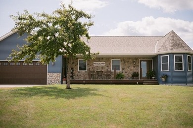 Rare opportunity to own a one-of-a-kind property with frontage - photo 3