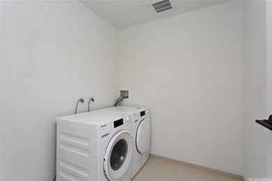 Experience mid-century modern elegance at The Park Ward Village - photo 10