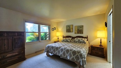 Well-maintained, handicap-accessible condo featuring 2 bedrooms - photo 13