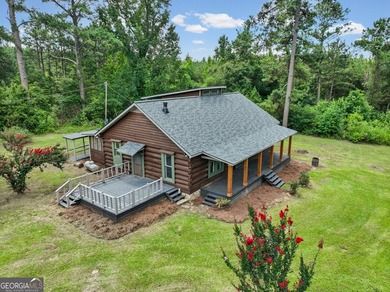 * 3BR / 2BA 1,635-SF Log Cabin built in 1992 and totally - photo 5