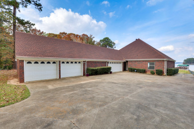 PANORAMIC LAKE VIEWS LOCATED IN COOTS COVE PRICED BELOW APPRAISAL - photo 10