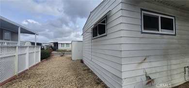 Located in the popular San Rafael Mobile Home Estates, This - photo 7